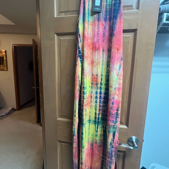 BNWT Tie die Maxi Dres🩷💜🩵💛🧡💚 - Picture 2 of 4